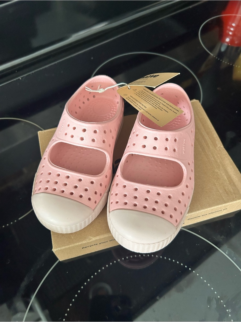 New in box Native Juniper ballet flats, size c8 (toddler), rose pink